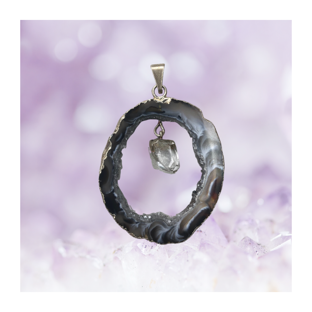 ORA pendant